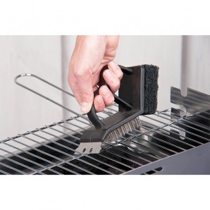 Brush of cleaning for barbecues