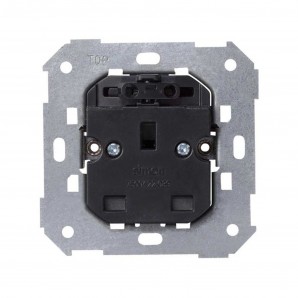 Base enchufe britanica Simon 75 con interruptor SIMON 7500422-039