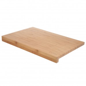Tábua de cozinha em madeira de bambu com borda 46x30,5 cm.
