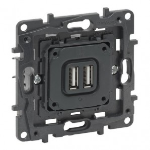 Base cargador doble USB A+A Niloé Step 250V LEGRAND 864024