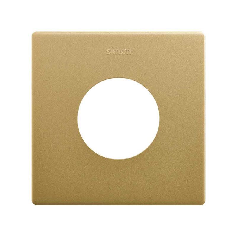 SIMON 270 | Minimal aesthetic frame for socket with 1 gold element 27110610-095