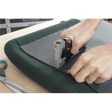 SET DE GRAPADORA TACOCRAFT 5. GRAPADORA CON CAJA METÁLICA PARA GRAPAS 4-8MM TIPO 053 INCL.1000 GRAPAS 8MM TIPO 053. WOLFCRAFT