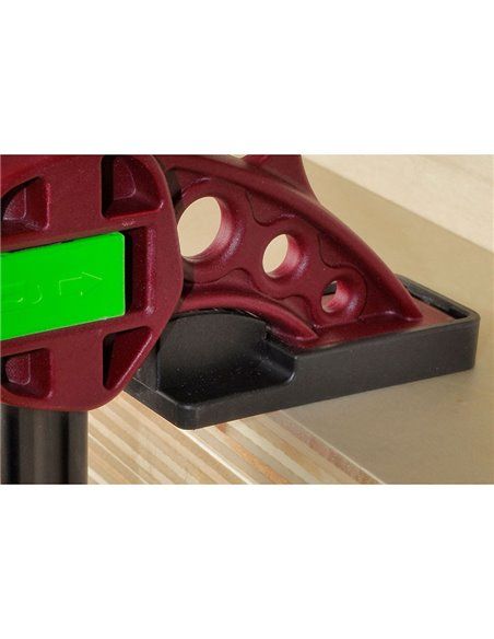 Sargento quick piher 15cm extra ref. 52615. presión máxima:150kg. cabezales de nylon y fibra de vidrio. barra de acero al carbon