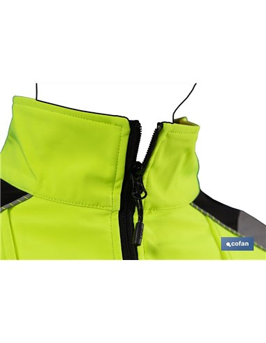 Softshell De Alta Visibilidad Modelo Alfa Centauri Amarillo Y Negro Talla Xl