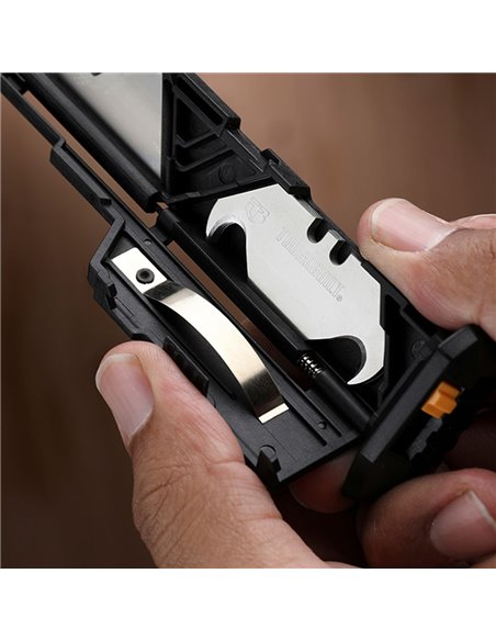 Cúter recargable con 5 + 5 hojas TB-H4S2-03 Toughbuilt