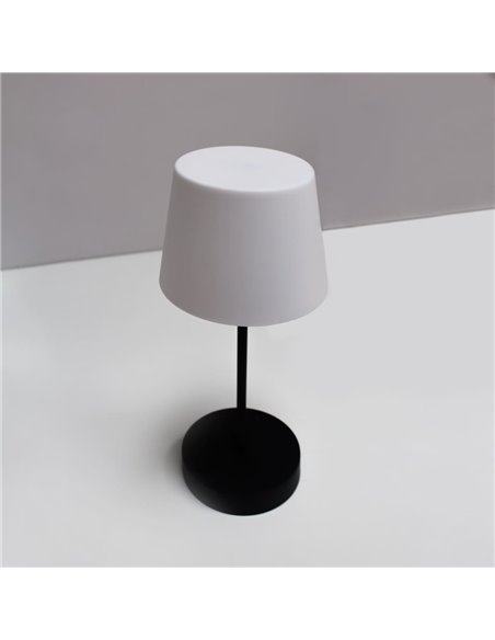 Lámpara de mesa LED Merida Negro IP44 3W 300Lm. 3000K