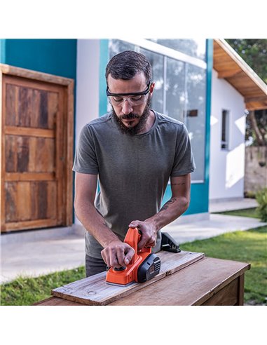 Plaina Elétrica 710W BEW712-QS Black+Decker