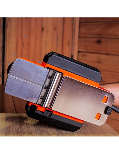 Plaina Elétrica 710W BEW712-QS Black+Decker