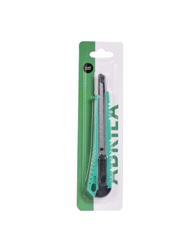 Cuter 9mm Preciso Verde Retractil Guia Acero Inoxid Seguro Ergonomico 1x13,5x2,8cm