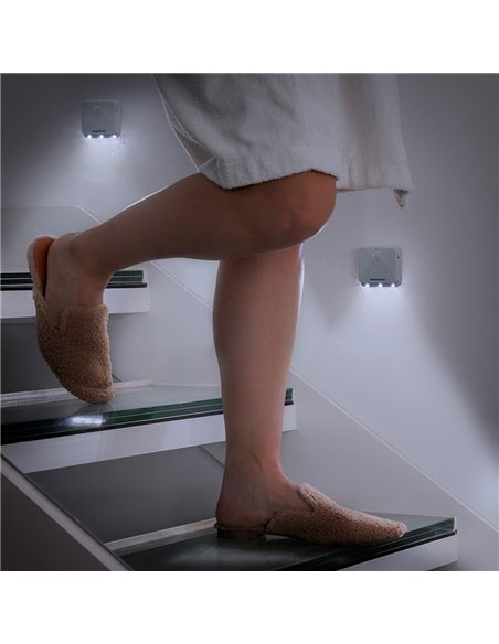 Set di 2 unità luminose a LED con sensore di movimento INNOVAGOODS
