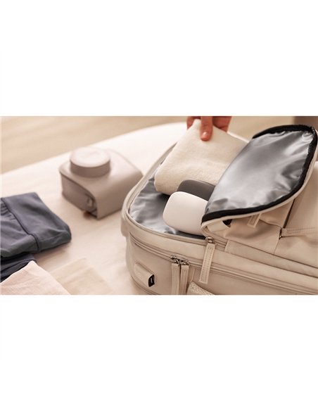 NUMADA Mochila impermeable de 20l “Explorer B40” multibolsillos + puerto USB color beige