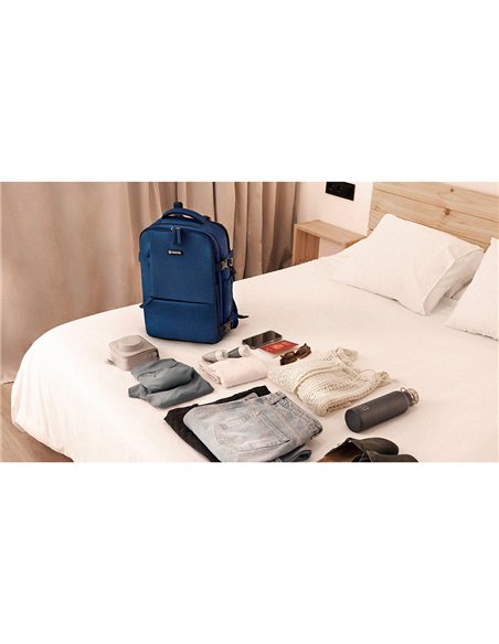 NUMADA Mochila impermeable de 20l “Explorer B40” multibolsillos + puerto USB color azul petróleo