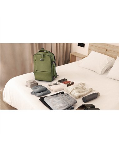 NUMADA Mochila impermeable de 20l “Explorer B40” multibolsillos + puerto USB color verde militar