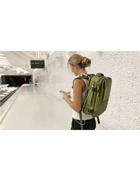 NUMADA Mochila impermeable de 20l “Explorer B40” multibolsillos + puerto USB color verde militar