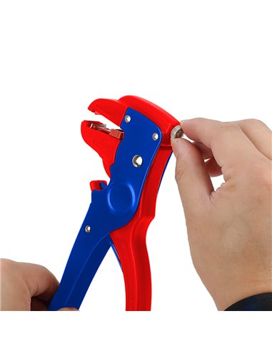 PELACABLES, AUTOMÁTICO