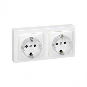 Base de enchufe 2P+TT doble monoblock BLANCO Simon 73 loft 73433-50