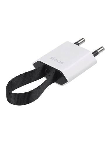 Clavija 2p+tt schuko salida frontal y lateral 10 a 250 v~ facil extracción blanca