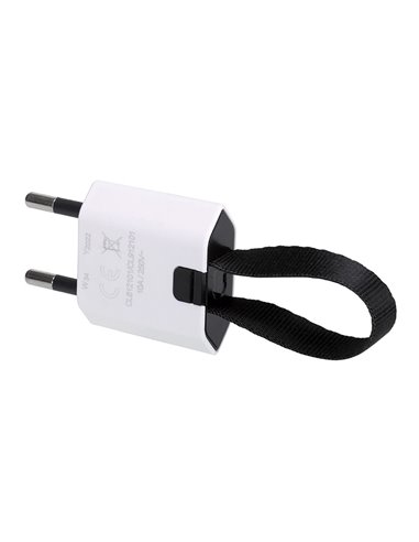 Clavija 2p+tt schuko salida frontal y lateral 10 a 250 v~ facil extracción blanca