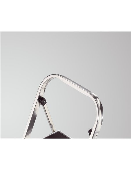 Hailo-4393-801-Taburete de aluminio K30 (3 peldaños)