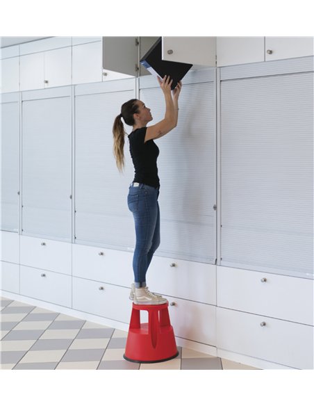 Gierre-B0020-Taburete de plástico con ruedas Rollingstep (241 cm)