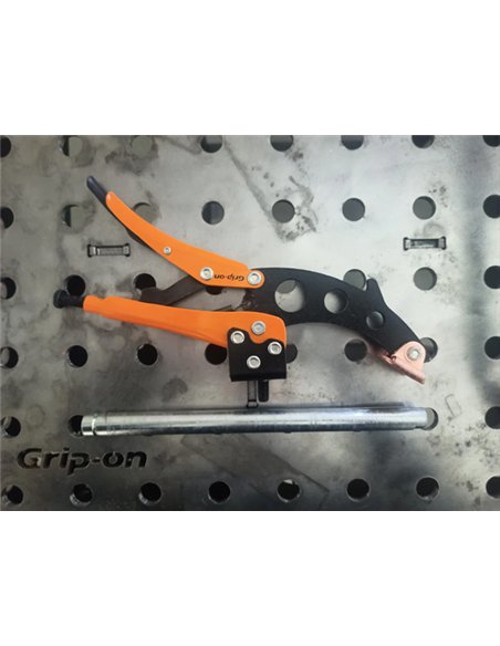 Grip-on-G223-10B589-Sargento para mesas perforadas (247 x Ø28 mm)