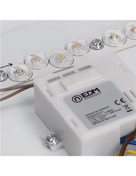 Aplique led cuadrado extraplano de superficie 24 w 3cct 2490 lm 37 x 37 x 6,7 cm