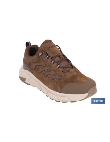 Scarpa da trekking marrone con suola antiscivolo taglia 39