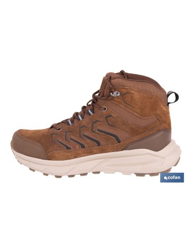 Braune Trekkingstiefel Modell Sardinero Größe 41