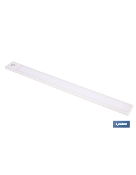 Wiederaufladbare LED-Wandleuchte mit Sensor 3,7 V 180 LM 3CCT 400 x 40 mm
