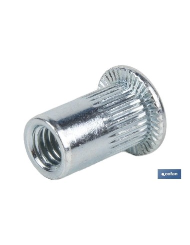Pack mit 250 breiten Riegelmuttern aus Stahl M8