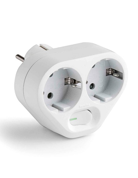 Adaptador de parede 2 tomadas Schuko com interruptor IP20 branco