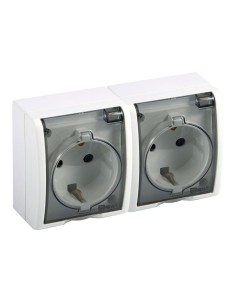 Base double surface schuko 2p+t 16a 250v~ ip54 blanche avec cache transparent