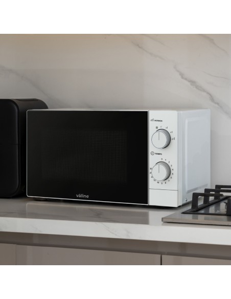 Micro-ondas 20L 700W com luz interna automática