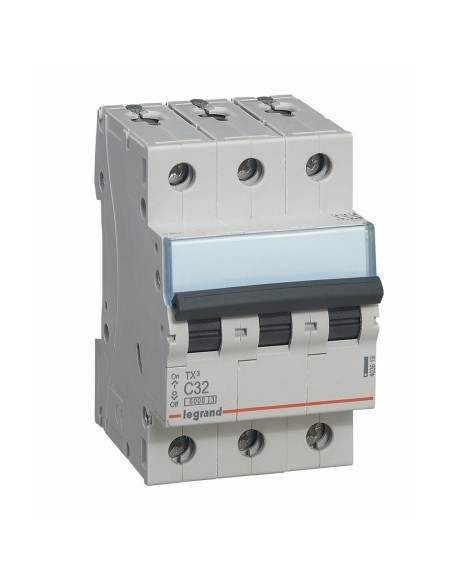 Interruttore magnetotermico 3P 32A 400V Curva C 3 moduli