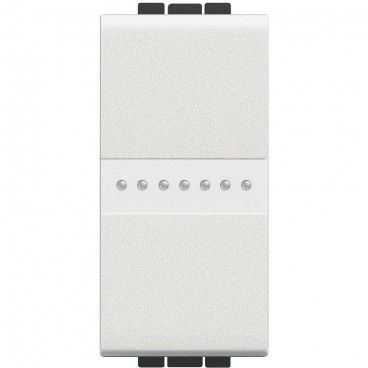 Pulsador axial Livinglight 10A borne auto 1 módulo Blanco N4055AN