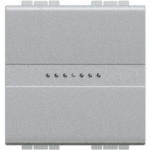 Conmutador axial Livinglight 16A borne auto 2 módulos tech NT4053M2AN